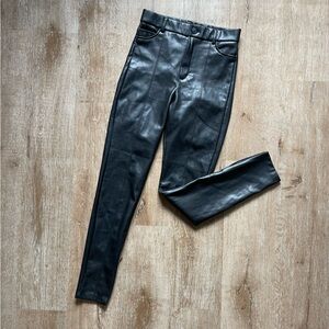 Zara Black Faux Leather Womens baddie mob wife slim fit pants size 28